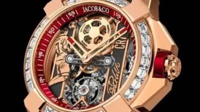 تعرف على سعر ساعة رونالدو التي أشعلت السوشيال ميديا.. مرصعة بـ 26 ماسة