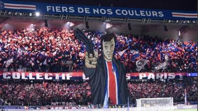 طعن مشجع لباريس في ميلان قبل ساعات من مواجهة الفريقين